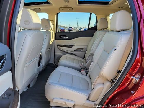 Used 2021 GMC Acadia Denali w/ Denali Ultimate Package image 11