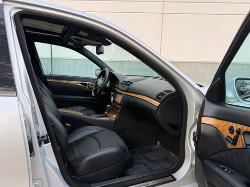 Used 2008 Mercedes-Benz E 63 AMG 4dr Sdn 6.3L AMG RWD image 20