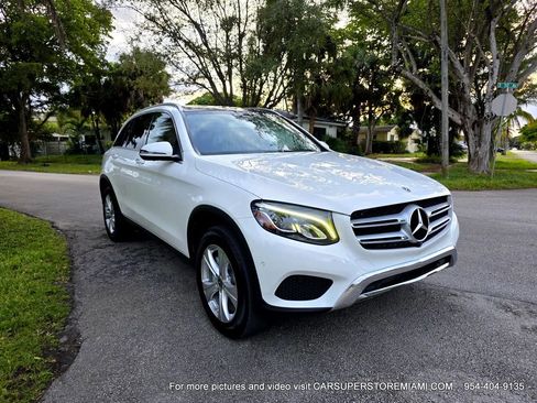 Used 2018 Mercedes-Benz GLC 300 w/ Premium Package image 72
