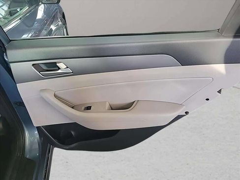 Used 2016 Hyundai Sonata SE image 25