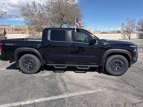 Used 2025 Nissan Frontier Pro-X w/ Pro Convenience Package image 7