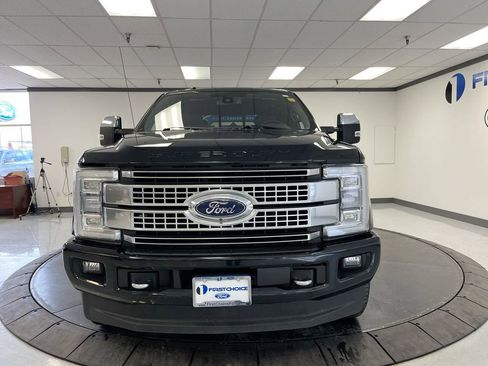 Used 2018 Ford F350 Platinum w/ Platinum Ultimate Package image 3