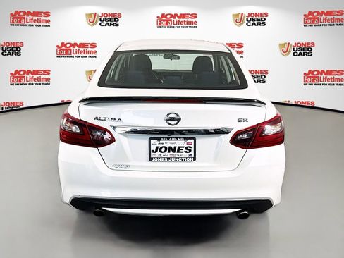 Used 2017 Nissan Altima 2.5 SR w/ Midnight Edition Package image 13