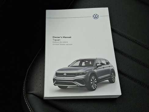 Used 2023 Volkswagen Tiguan SE R-Line AWD/4WD image 26