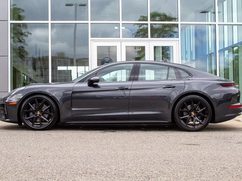 Used 2026 Porsche Panamera image 7