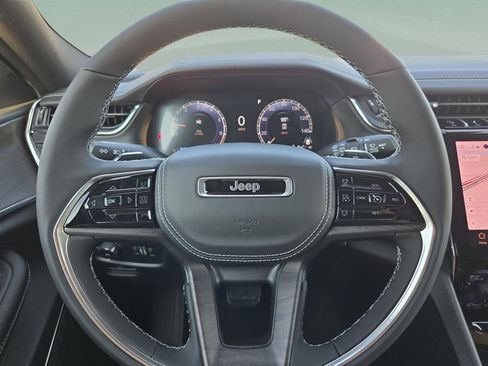 New 2025 Jeep Grand Cherokee L Overland w/ Luxury Tech Group IV AWD/4WD image 23