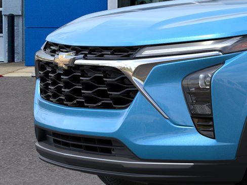 New 2026 Chevrolet Trax LT w/ LT Convenience Package FWD image 13