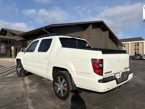 Used 2014 Honda Ridgeline SE image 3