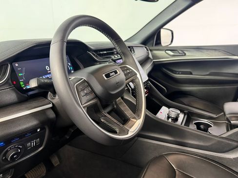 Used 2024 Jeep Grand Cherokee Limited 4xe AWD/4WD image 22