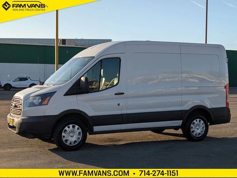 Used 2018 Ford Transit 150 130 Medium Roof RWD image 4