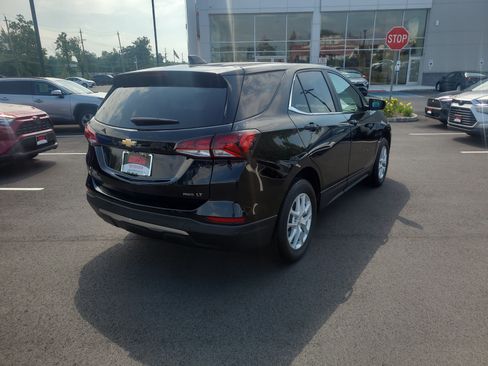 Used 2024 Chevrolet Equinox LT AWD/4WD image 7