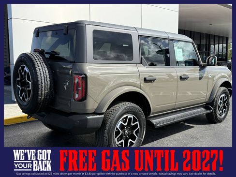New 2026 Ford Bronco Outer Banks AWD/4WD image 6