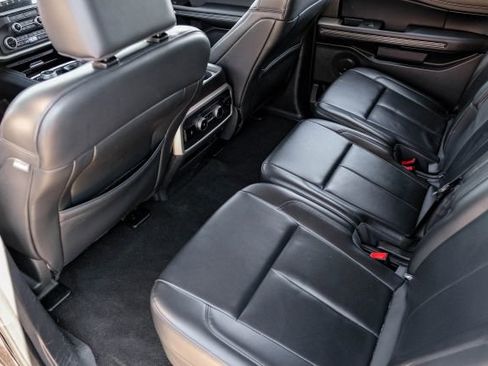 Used 2024 Ford Expedition Max XLT image 48