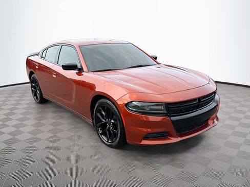 Used 2021 Dodge Charger SXT w/ Blacktop Package RWD image 4