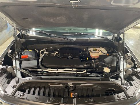 Used 2023 Chevrolet Silverado 1500 LT image 10