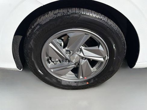 New 2026 Hyundai Elantra SE w/ Cargo Package FWD image 30