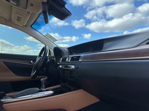 Used 2016 Lexus GS 350 image 16