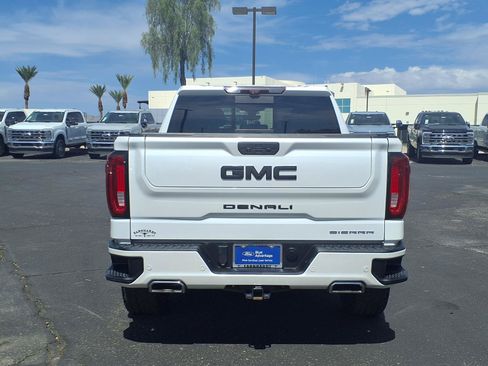 Used 2021 GMC Sierra 1500 Denali w/ Denali Ultimate Package AWD/4WD image 5