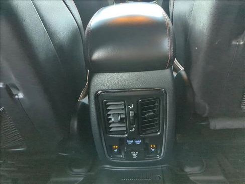 Used 2020 Jeep Grand Cherokee Trailhawk image 18