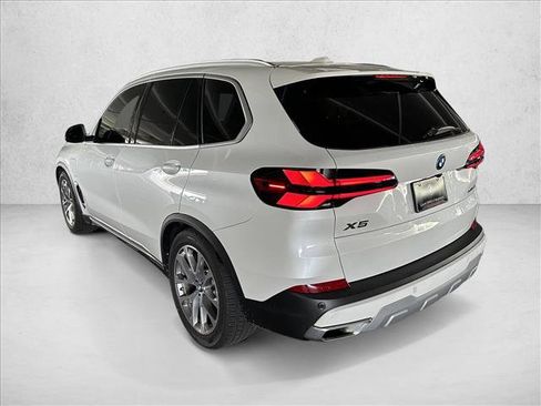 Used 2026 BMW X5 xDrive50e AWD/4WD image 7
