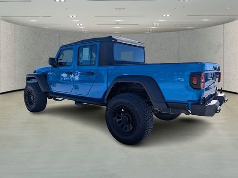 Used 2021 Jeep Gladiator Sport image 5