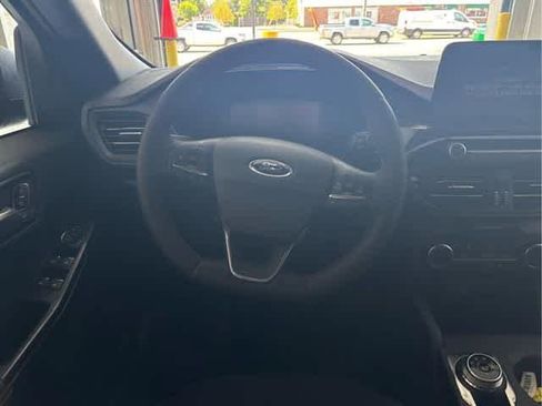 New 2025 Ford Escape ST-Line w/ Cold Weather Package image 8