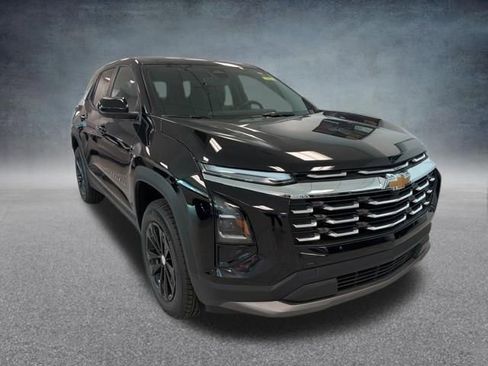 New 2026 Chevrolet Equinox LT w/ Convenience Package II AWD/4WD image 4