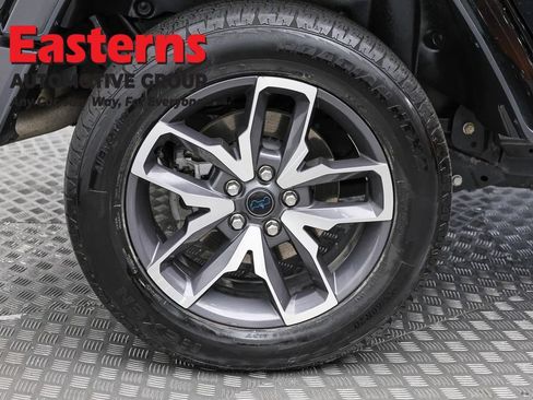 Used 2024 Jeep Wrangler Unlimited AWD/4WD image 30