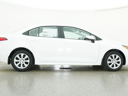 Used 2026 Toyota Corolla LE image 30