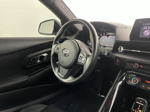 Used 2022 Toyota Supra Premium w/ Driver Assist Package image 10