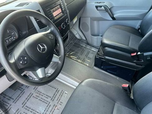 Used 2016 Mercedes-Benz Sprinter 2500 image 10