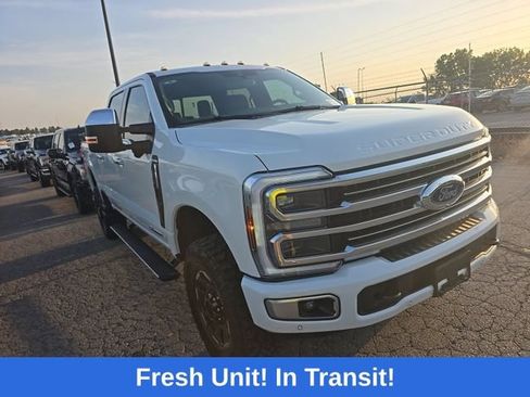 Used 2025 Ford F350 Platinum w/ Platinum Plus Package AWD/4WD image 4