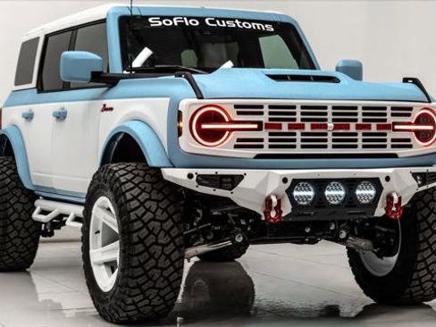 Used 2025 Ford Bronco RETRO image 4