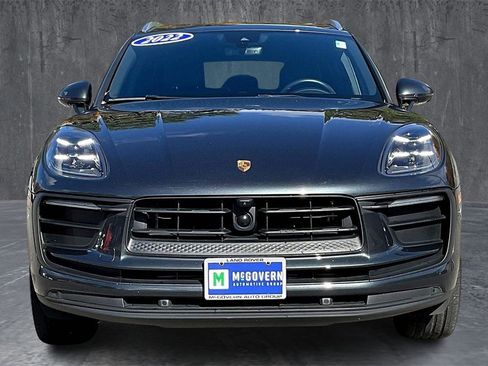 Used 2022 Porsche Macan Base image 2