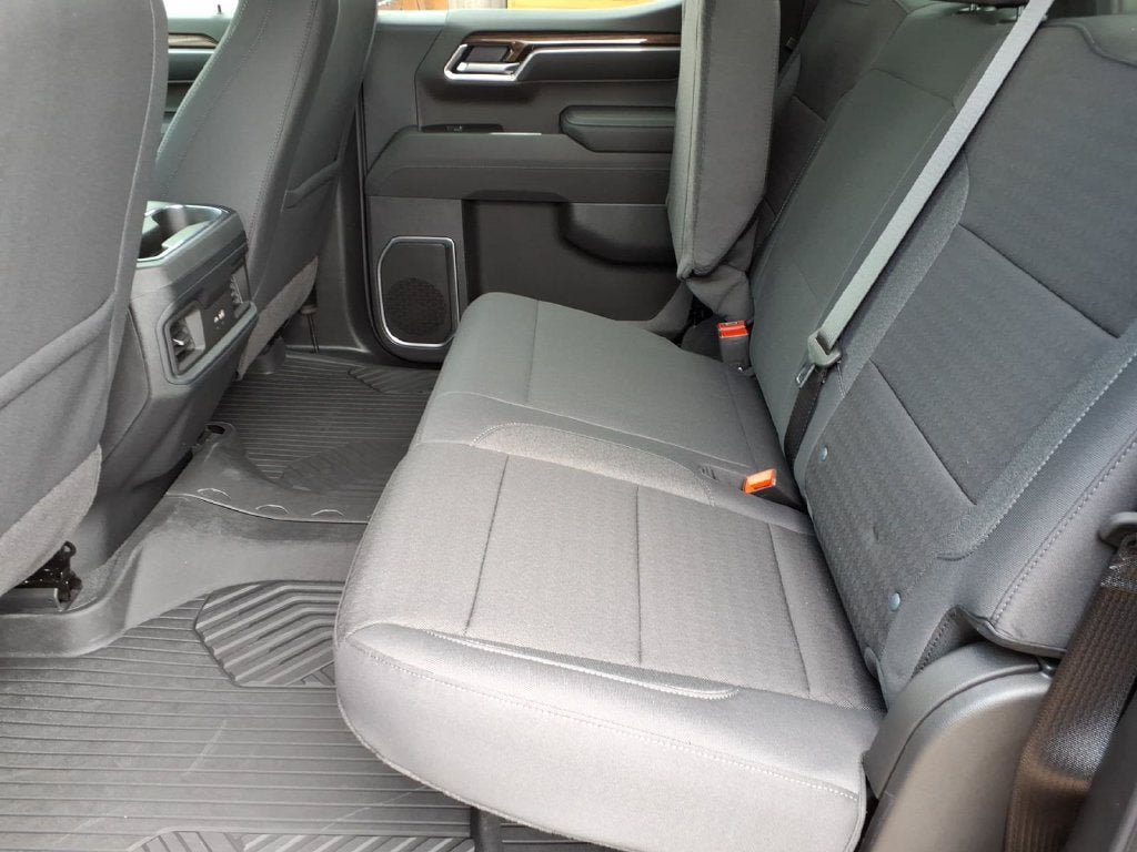 New 2026 Chevrolet Silverado 1500 RST AWD/4WD image 10