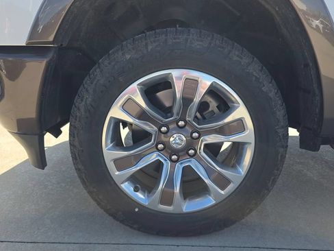 Used 2022 RAM 1500 Limited AWD/4WD image 10