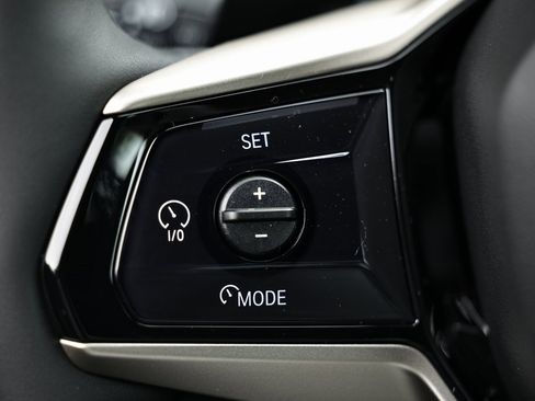 Used 2025 BMW X3 xDrive30i w/ Premium Package image 34