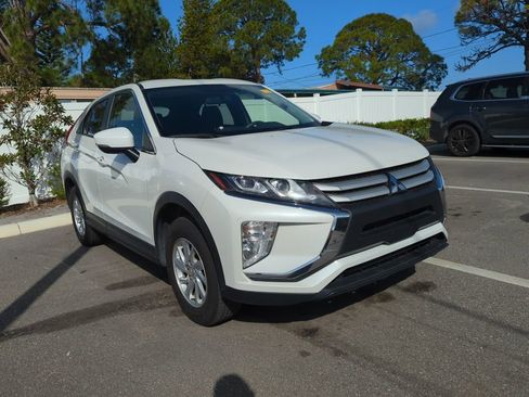Used 2019 Mitsubishi Eclipse Cross ES image 2