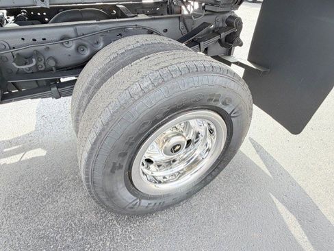 Used 2001 Ford F350 XL image 10
