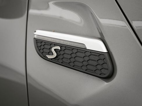 Used 2023 MINI Cooper SE image 15