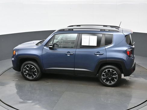 Used 2023 Jeep Renegade Latitude AWD/4WD image 35