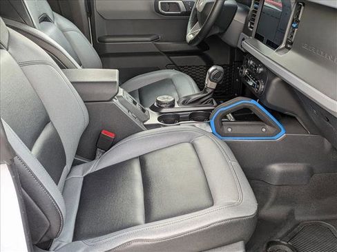 Used 2024 Ford Bronco Black Diamond image 20