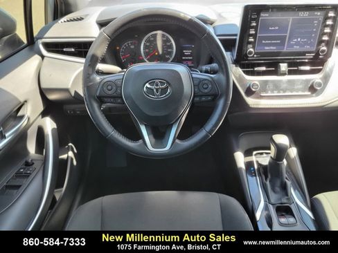 Used 2021 Toyota Corolla SE image 13