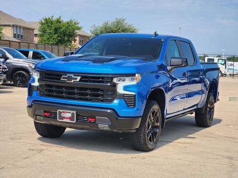 Used 2024 Chevrolet Silverado 1500 LT Trail Boss w/ Convenience Package II AWD/4WD image 12