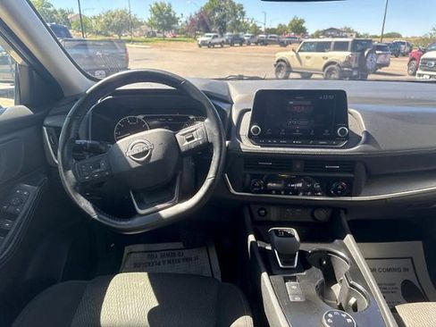 Used 2025 Nissan Rogue SV AWD/4WD image 13