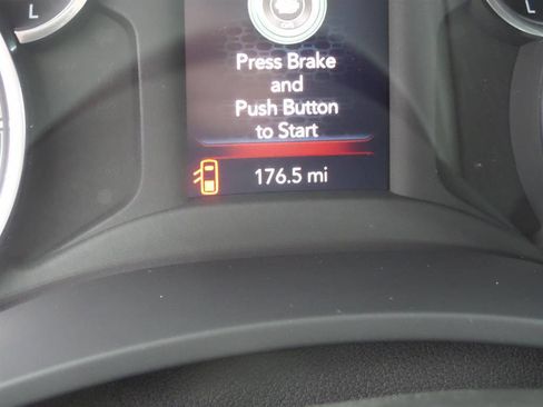 Used 2024 RAM 2500 Tradesman w/ Chrome Appearance Group image 10