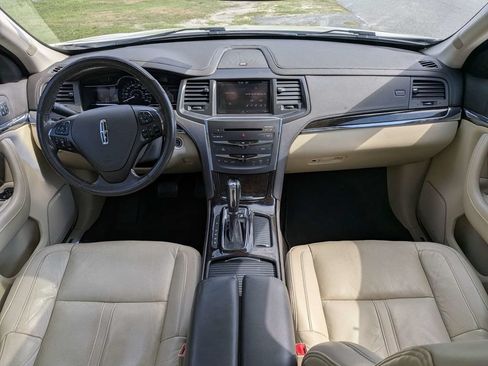 Used 2013 Lincoln MKS FWD image 13