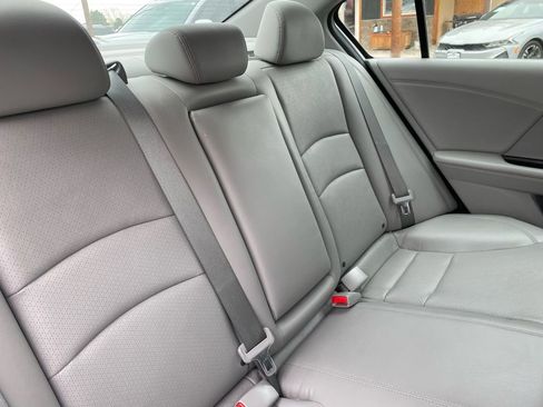 Used 2015 Honda Accord EX-L image 34
