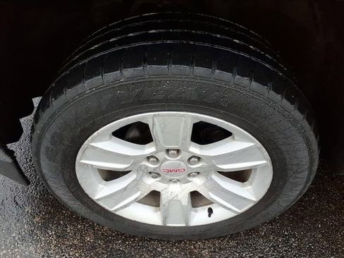 Used 2018 GMC Sierra 1500 SLE w/ SLE Value Package image 13