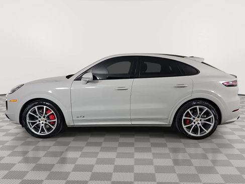 Used 2021 Porsche Cayenne GTS AWD/4WD image 5